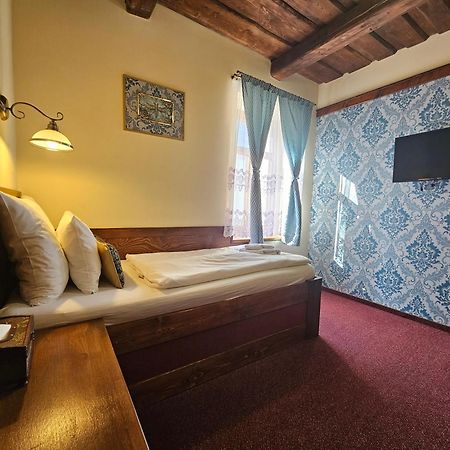 Hotel Galerie Роуднице-над-Лабем Экстерьер фото