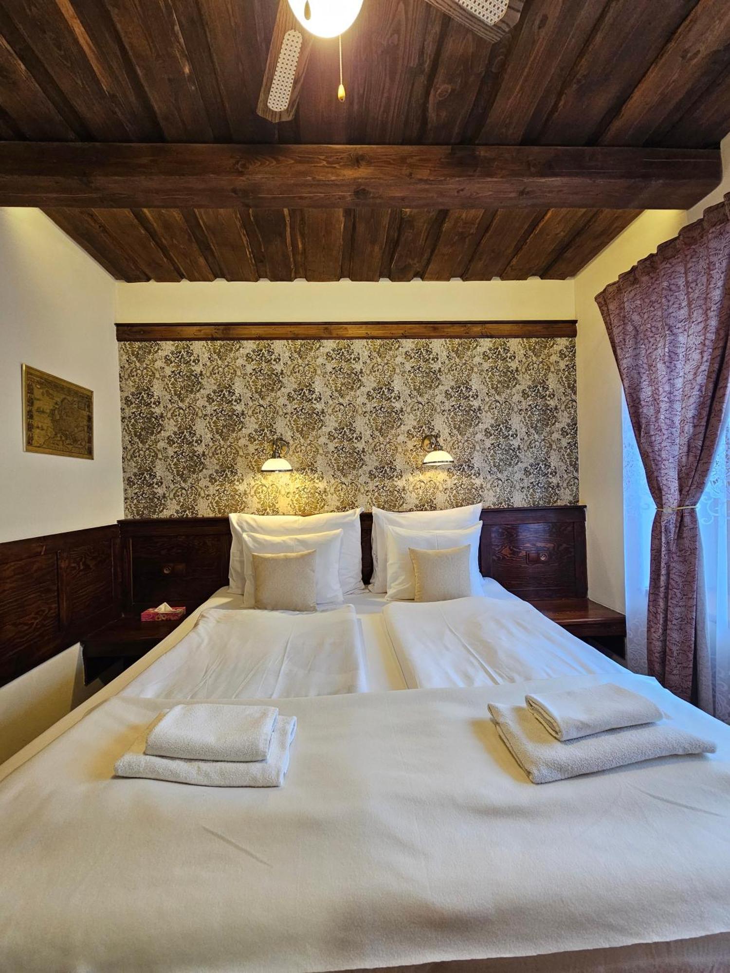 Hotel Galerie Роуднице-над-Лабем Экстерьер фото