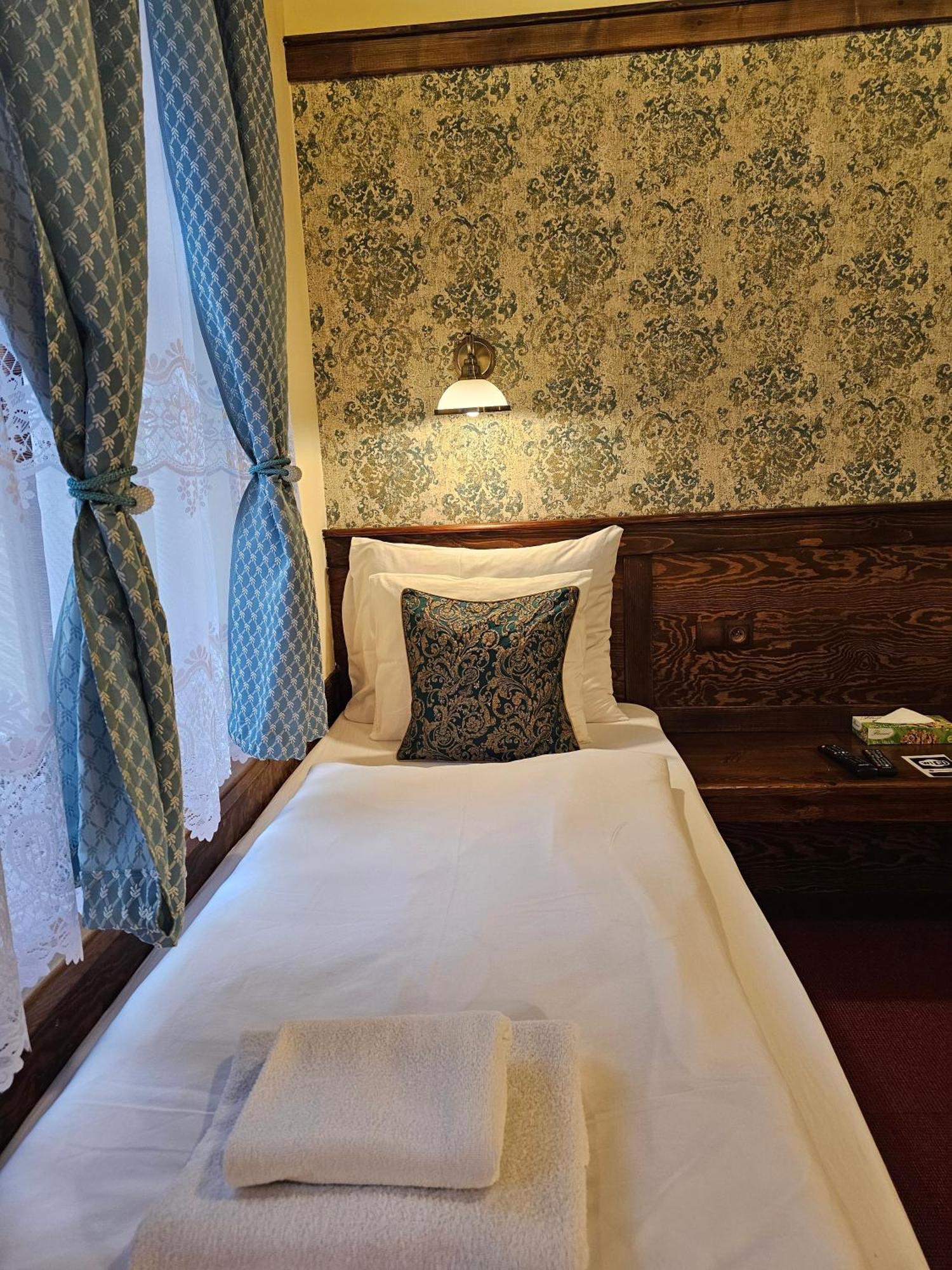 Hotel Galerie Роуднице-над-Лабем Экстерьер фото